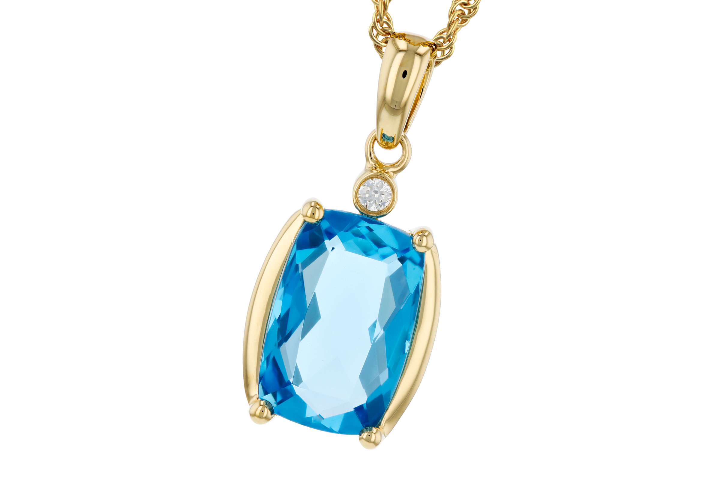 C330-01927: NECKLACE 2.88 BLUE TOPAZ 2.90 TGW (11x7MM BT)