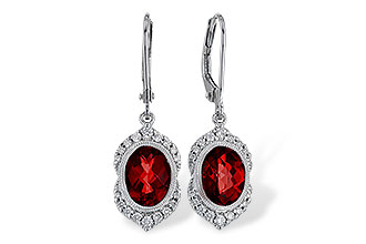 E329-09208: EARRING 3.06 GARNET 3.25 TGW