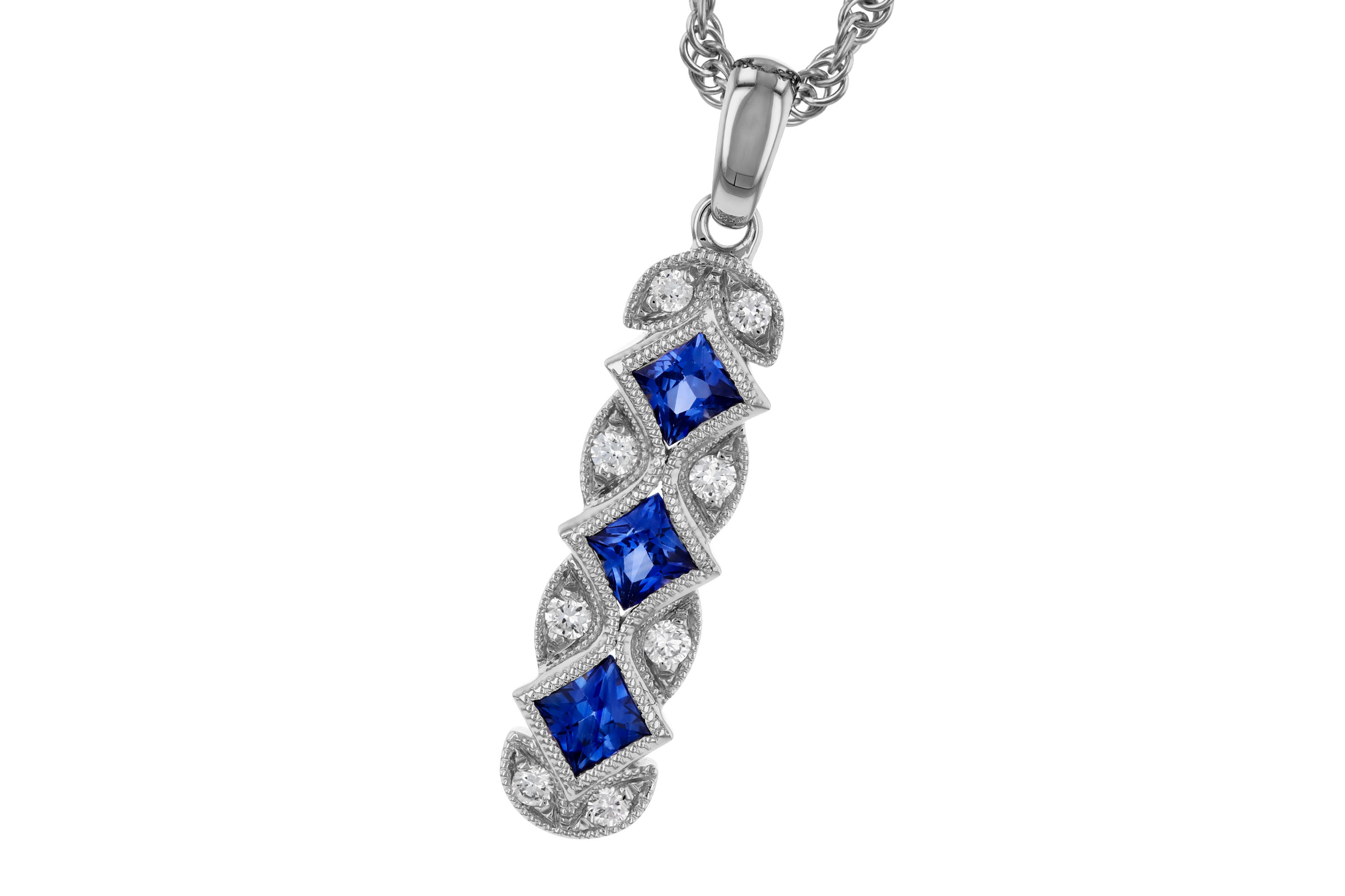 E330-01917: NECKLACE .55 TW SAPPHIRE .64 TGW